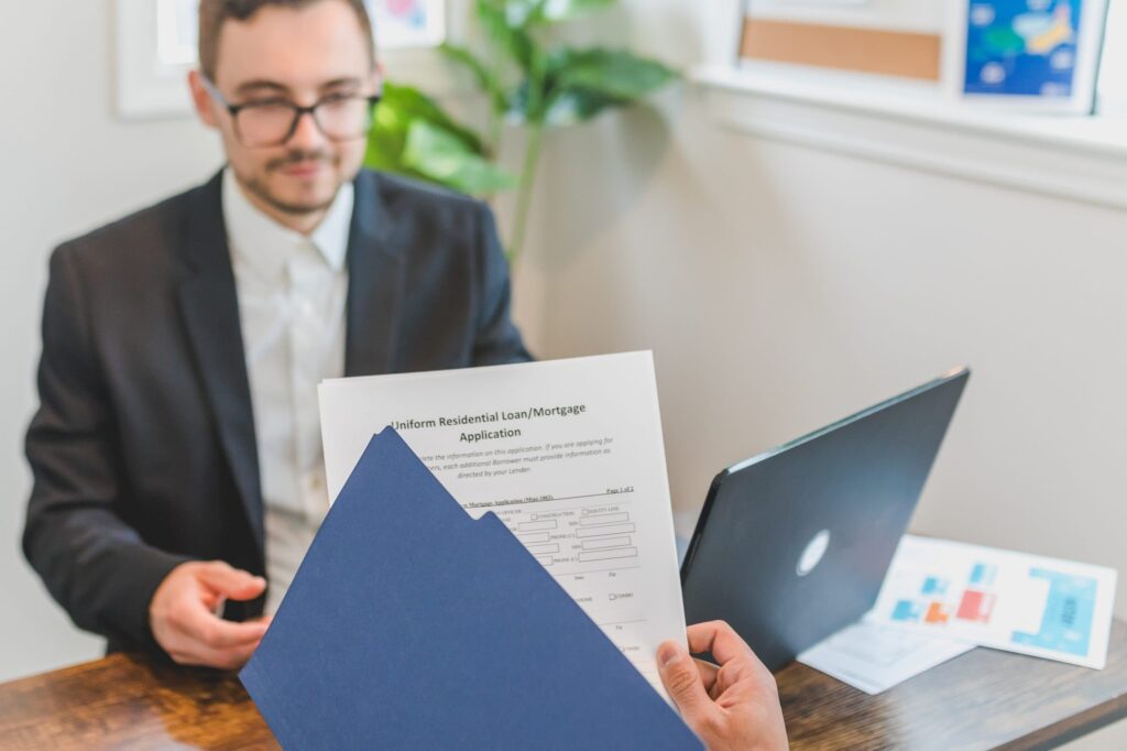 What Do Mortgage Lenders Look For on Your Mortgage Application?